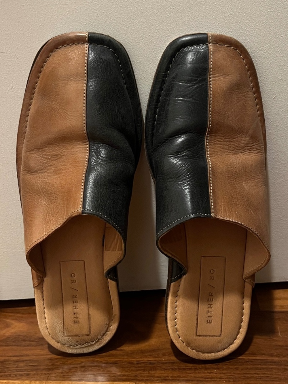 Either/Or Two-Tone Leather Mules Square Toe 8